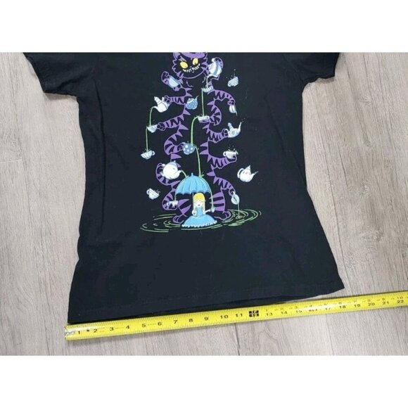 Alice in Wonderland Graphic TShirt Cheshire Cat Tea Party Smile Size Small Black - Picture 7 of 9